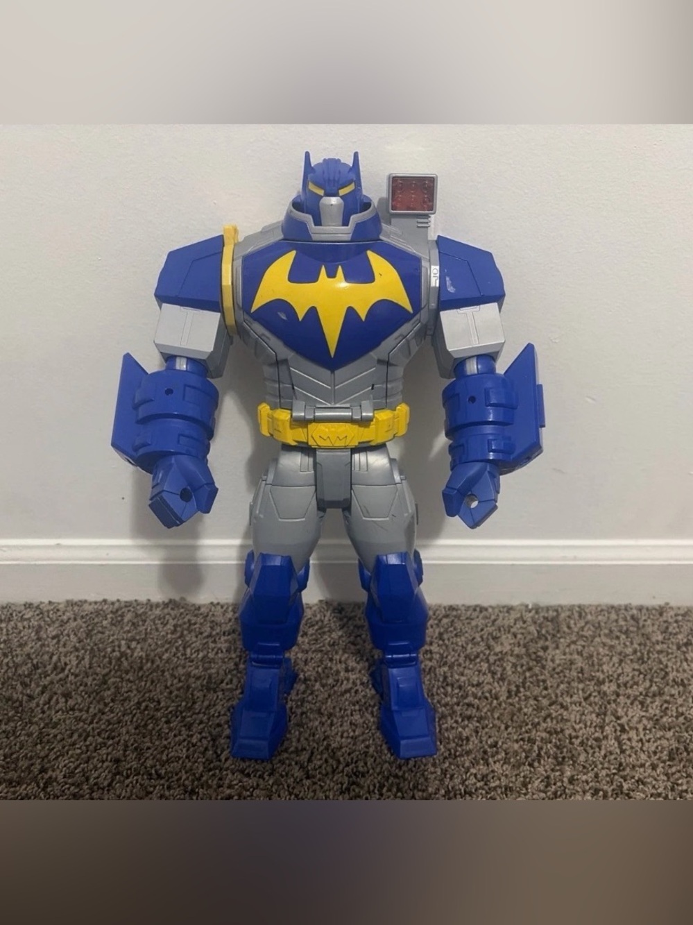Mattel Batman Unlimited Ultimate Bat-Mech 15 Inch Action Figure Blue Grey Robot